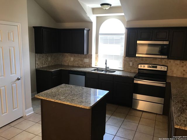 2846 olive, Schertz, TX 78154