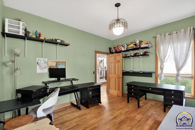 1501 SW Mulvane ST, Topeka, KS 66604