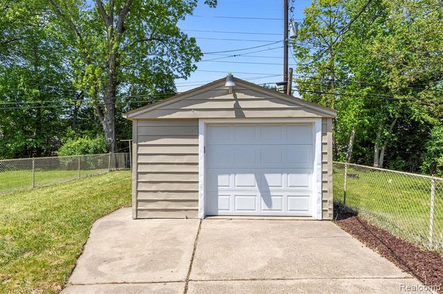 17215 Robert Street, Melvindale, MI 48122