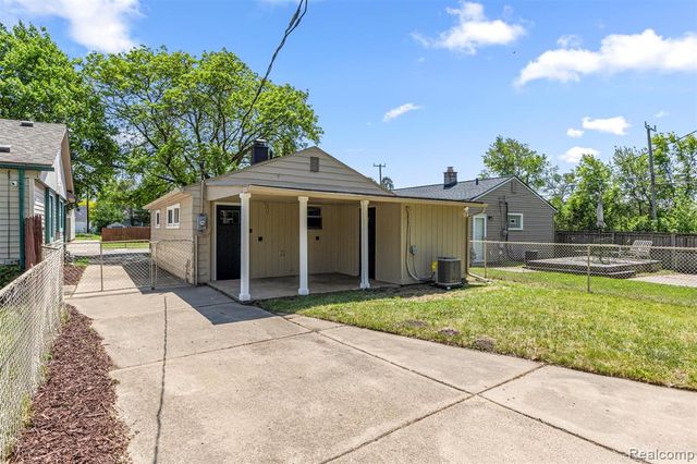 17215 Robert Street, Melvindale, MI 48122