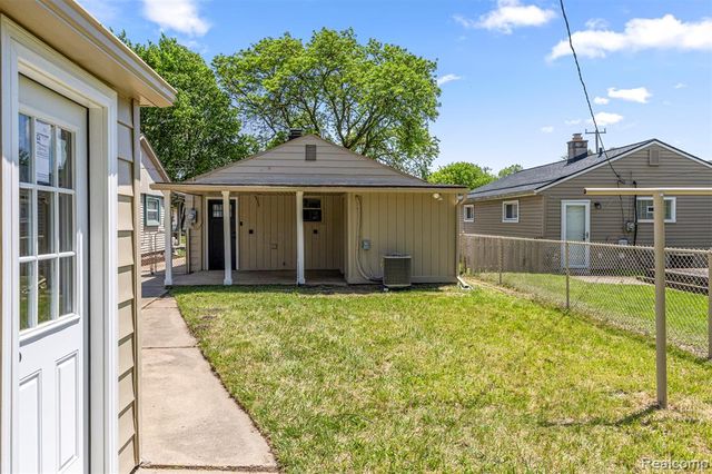 17215 Robert Street, Melvindale, MI 48122