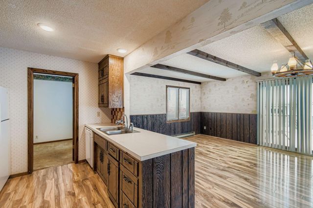 5300 Newton Avenue N, Brooklyn Center, MN 55430