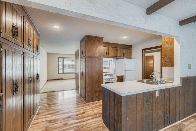 5300 Newton Avenue N, Brooklyn Center, MN 55430