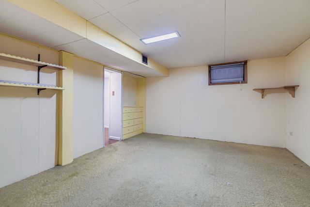 5300 Newton Avenue N, Brooklyn Center, MN 55430