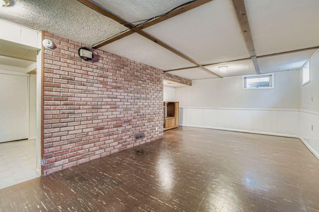 5300 Newton Avenue N, Brooklyn Center, MN 55430