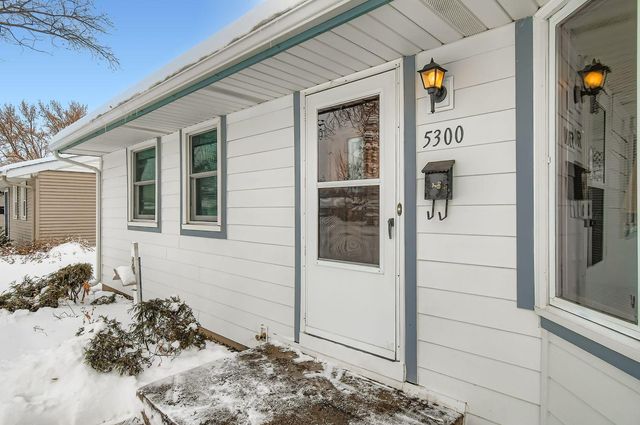 5300 Newton Avenue N, Brooklyn Center, MN 55430