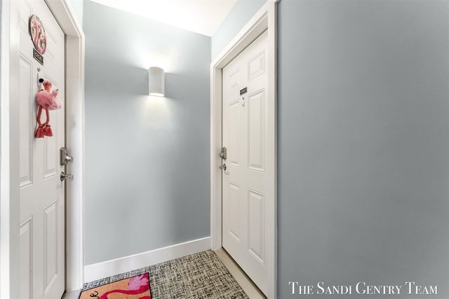 400 Lakeview Court 28-E, Spring Lake, MI 49456