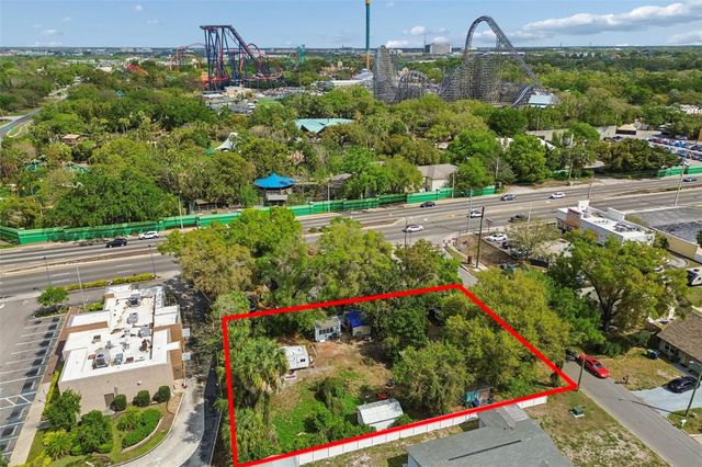 8730 N CALDER PLACE, Tampa, FL 33604