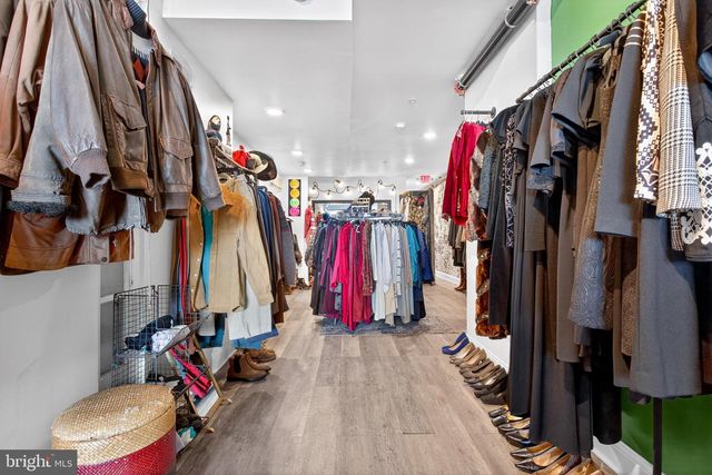 2804 W GIRARD AVE, Philadelphia, PA 19130