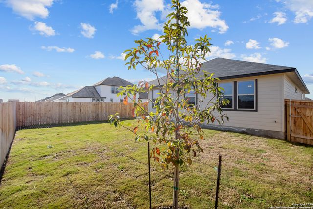 3808 Isaac Dr, Seguin, TX 78155