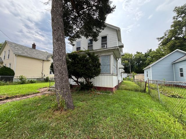 1312 7th Avenue, Rock Island, IL 61201