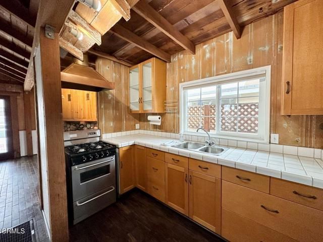 241 Cahuenga Drive, Oxnard, CA 93035