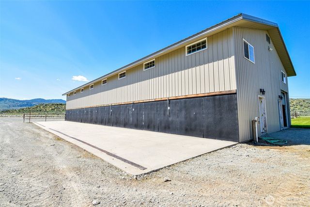 2034 Pine Creek Road, Tonasket, WA 98855