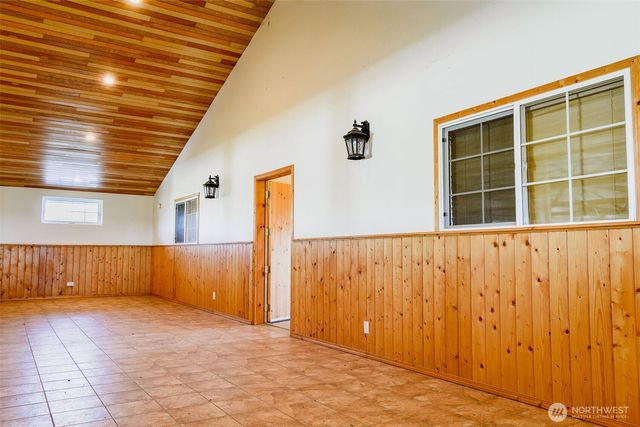 2034 Pine Creek Road, Tonasket, WA 98855