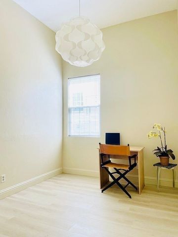 1432 Union ST Upper, Oakland, CA 94607