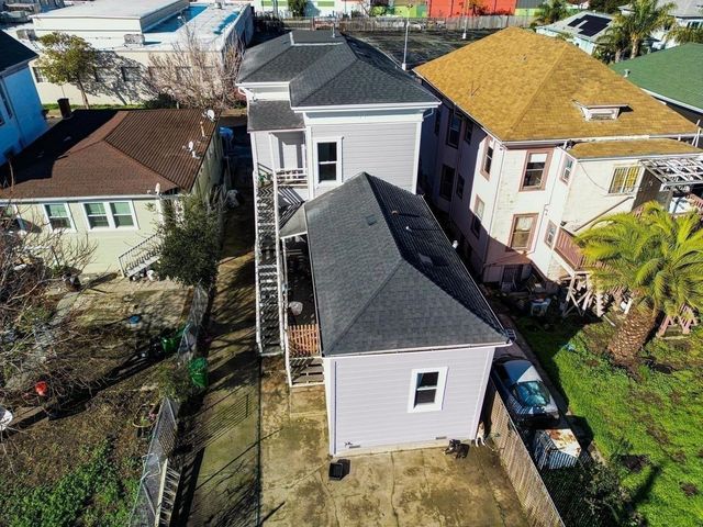 1432 Union ST Upper, Oakland, CA 94607