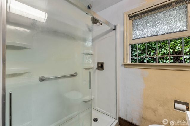 9525 7th Avenue NW, Seattle, WA 98117