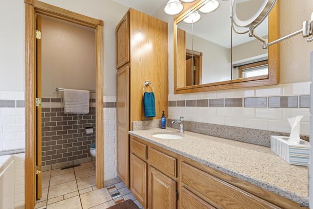 4170 WISCONSIN AVE, Rapid City, SD 57701