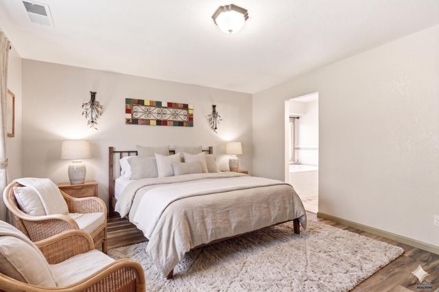 4170 WISCONSIN AVE, Rapid City, SD 57701