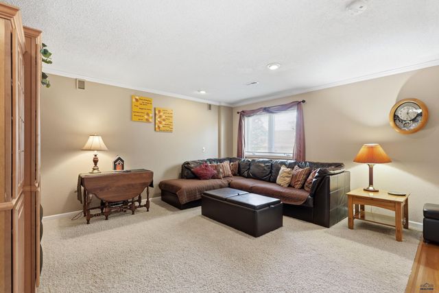 4170 WISCONSIN AVE, Rapid City, SD 57701