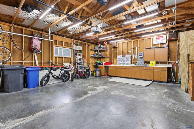 4170 WISCONSIN AVE, Rapid City, SD 57701