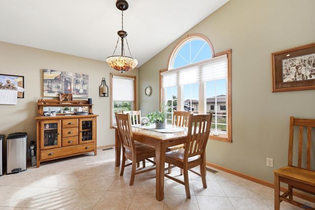 4170 WISCONSIN AVE, Rapid City, SD 57701