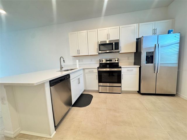 8528 DAYBREAK STREET, Sarasota, FL 34241