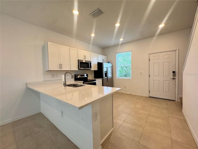 8528 DAYBREAK STREET, Sarasota, FL 34241