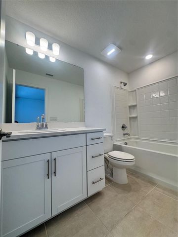 8528 DAYBREAK STREET, Sarasota, FL 34241