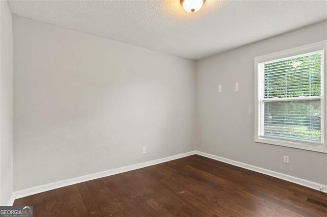 3100 Oak Grove Road, Loganville, GA 30052