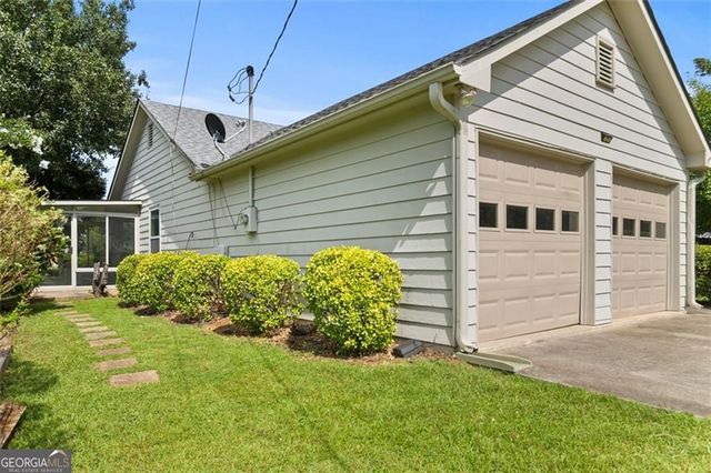 3100 Oak Grove Road, Loganville, GA 30052