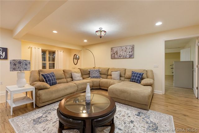 6719 Heritage Lane, Charlestown, IN 47111