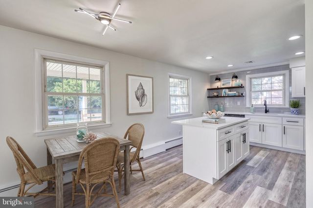 370 BEVERLY RD, Camp Hill, PA 17011