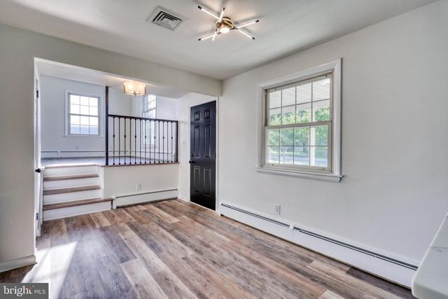 370 BEVERLY RD, Camp Hill, PA 17011