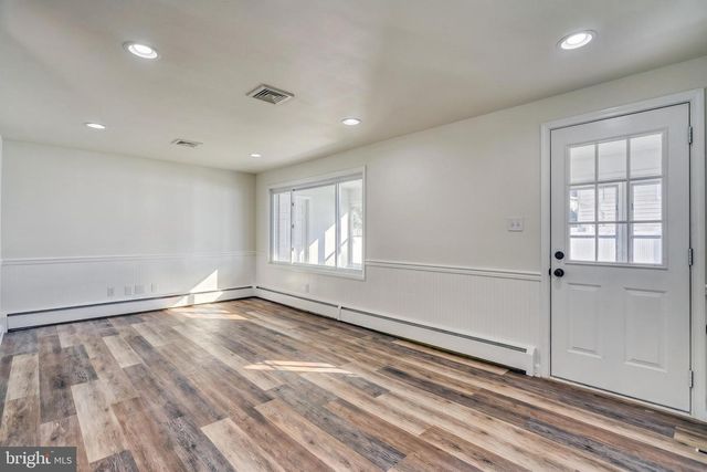 370 BEVERLY RD, Camp Hill, PA 17011