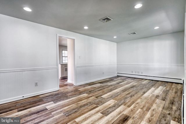 370 BEVERLY RD, Camp Hill, PA 17011