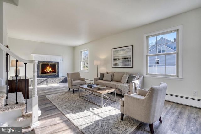 370 BEVERLY RD, Camp Hill, PA 17011