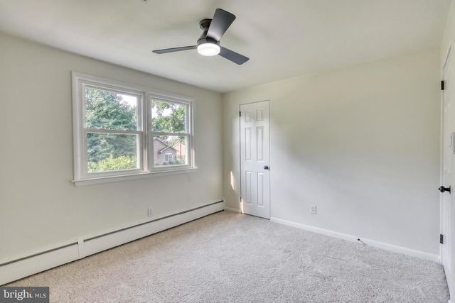370 BEVERLY RD, Camp Hill, PA 17011