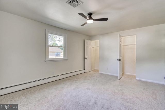 370 BEVERLY RD, Camp Hill, PA 17011