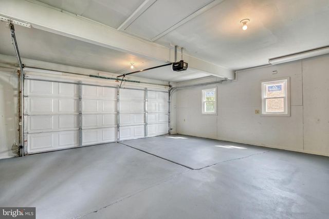 370 BEVERLY RD, Camp Hill, PA 17011