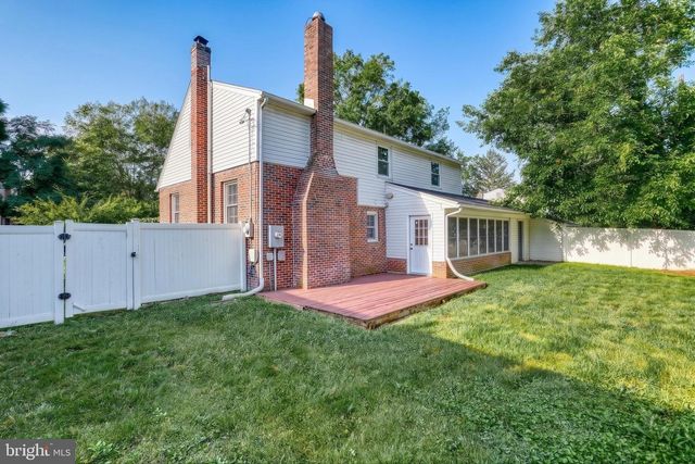 370 BEVERLY RD, Camp Hill, PA 17011