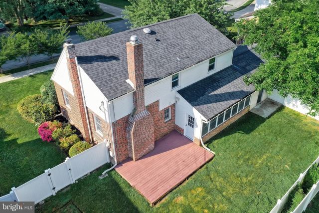 370 BEVERLY RD, Camp Hill, PA 17011