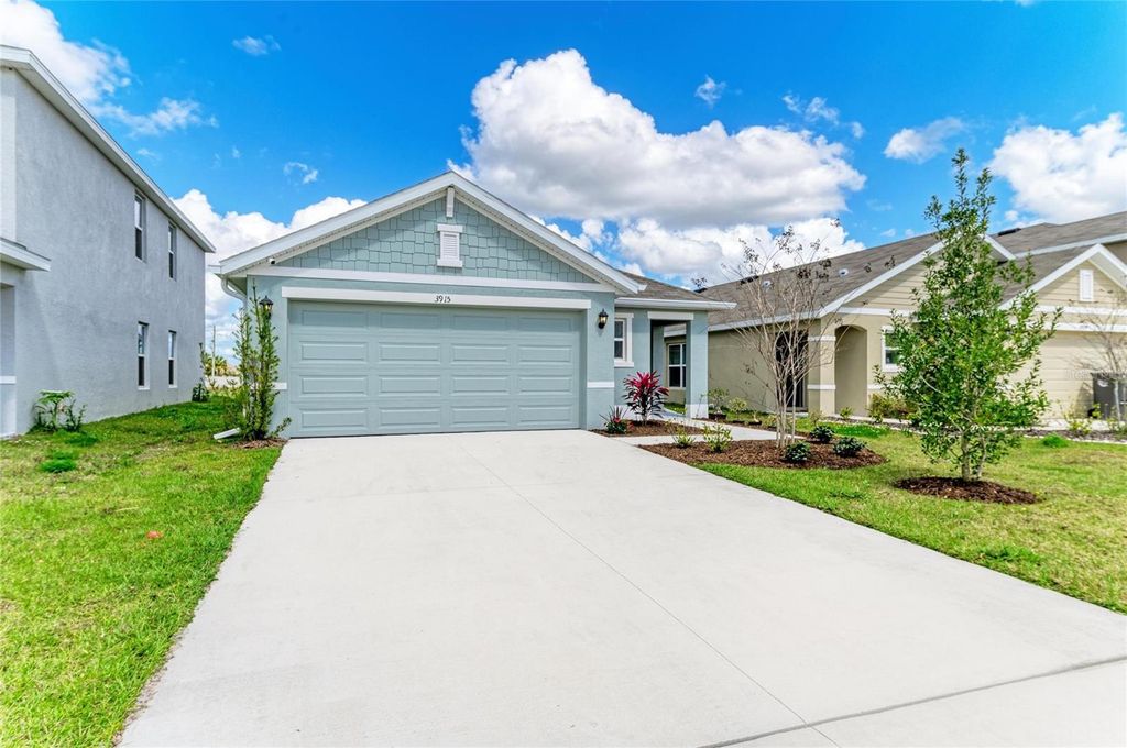 Image 2 of property listing at 3915 DIRECT GREEN PLACE, Bradenton, FL 34208