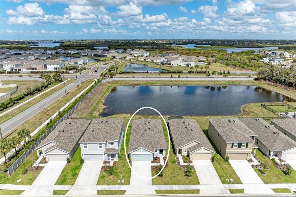 Image 30 of property listing at 3915 DIRECT GREEN PLACE, Bradenton, FL 34208