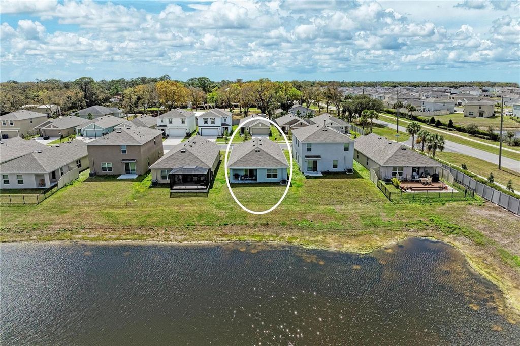 Image 31 of property listing at 3915 DIRECT GREEN PLACE, Bradenton, FL 34208