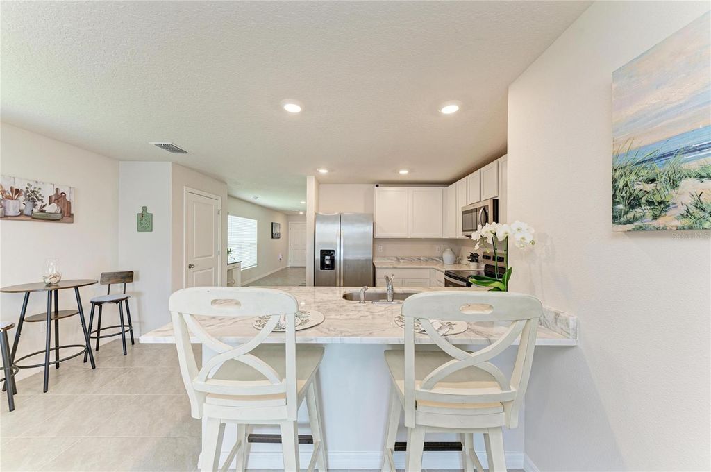 Image 8 of property listing at 3915 DIRECT GREEN PLACE, Bradenton, FL 34208