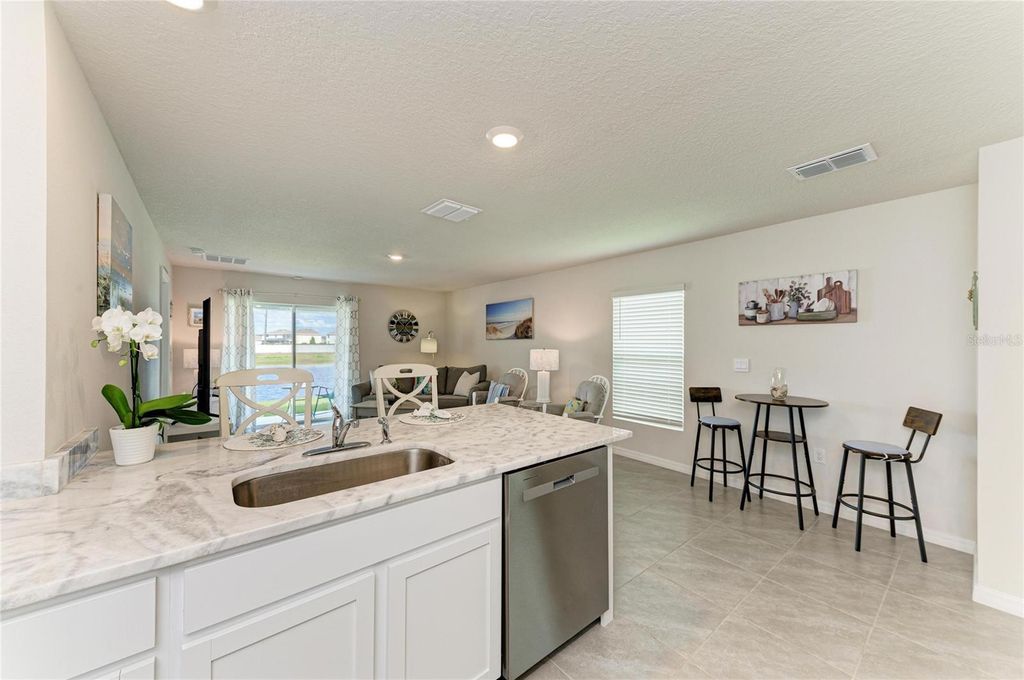 Image 9 of property listing at 3915 DIRECT GREEN PLACE, Bradenton, FL 34208