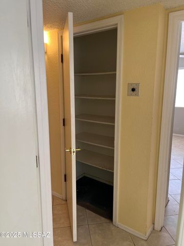 5361 S Via Galapagos, Tucson, AZ 85706