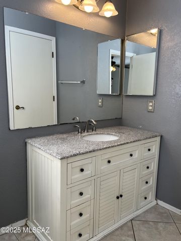 5361 S Via Galapagos, Tucson, AZ 85706