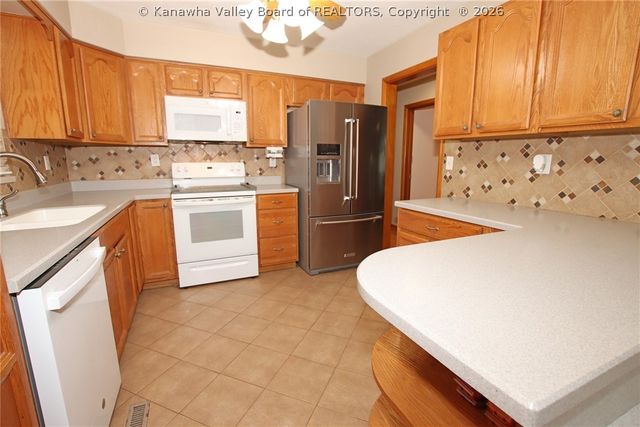 303 Knollwood Drive, Charleston, WV 25302